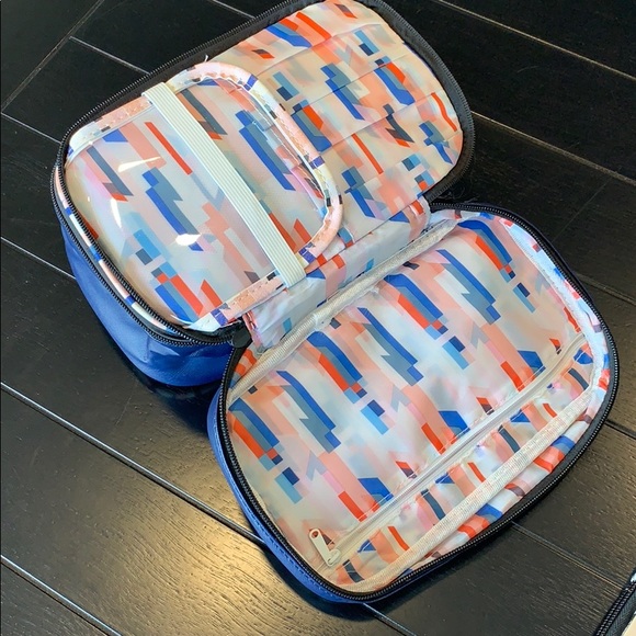 YUMI KIM Training Case - Picture 5 of 6